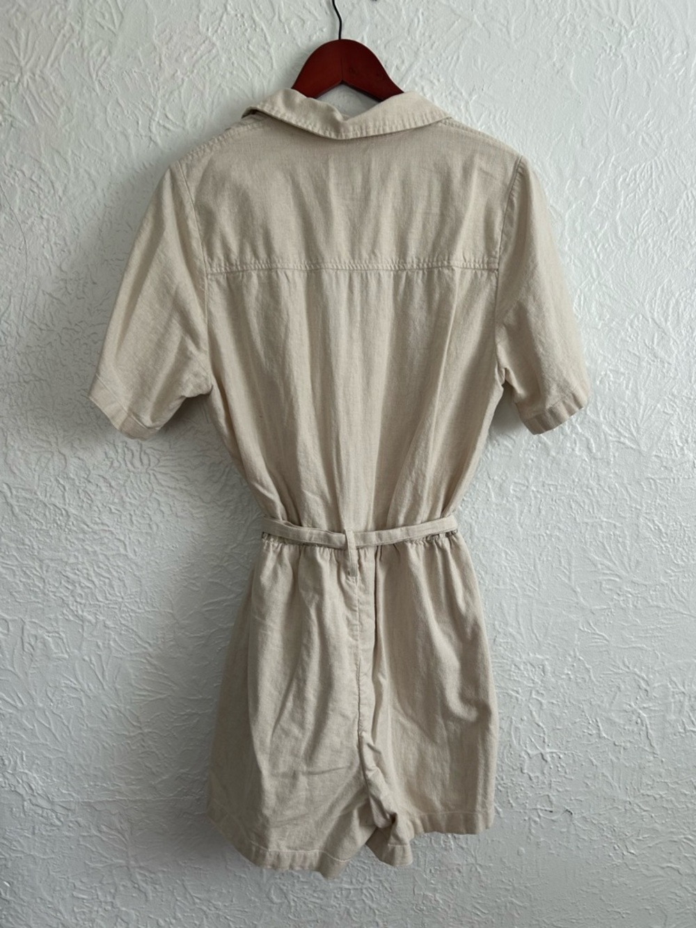 Abercrombie and Fitch Light Cream Button-Up Short Romper with Tie Waist - Picture 4 of 4